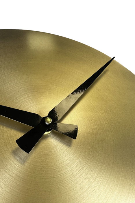 Wallity Reloj de Pared Decorativo de Metal Dorado y Negro Wallity Reloj de Pared Decorativo de Metal Dorado y Negro